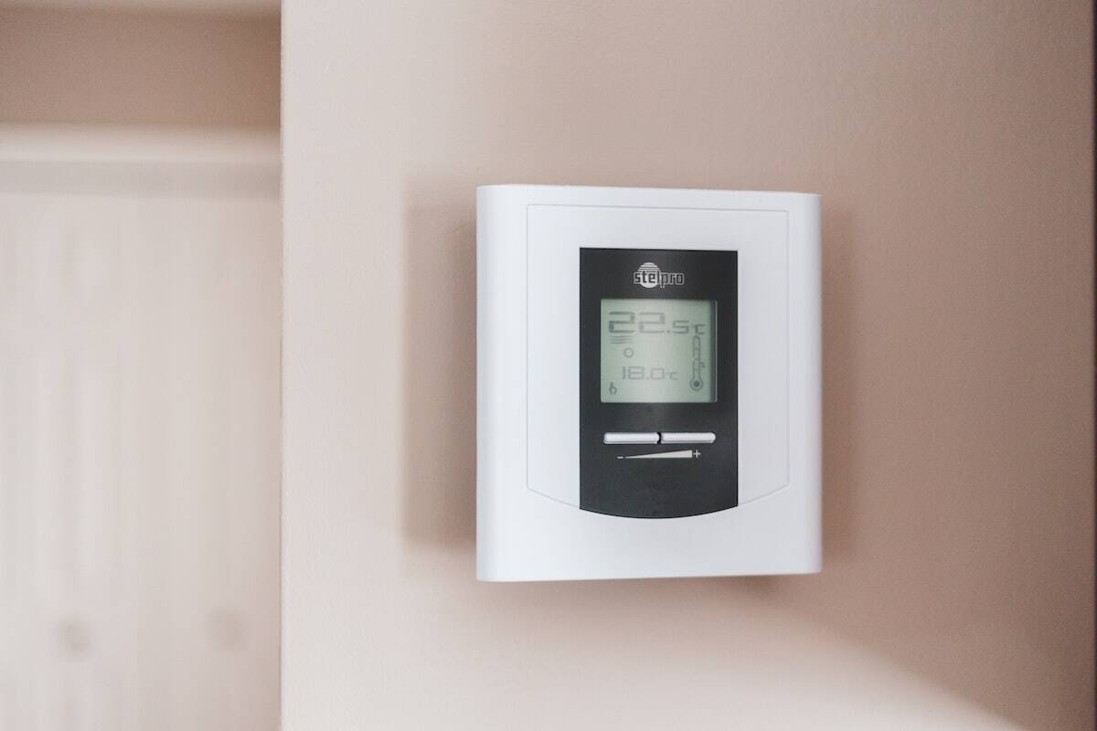 Featured image for “4 Reasons a Smart Thermostat is the Smart Choice this Winter”